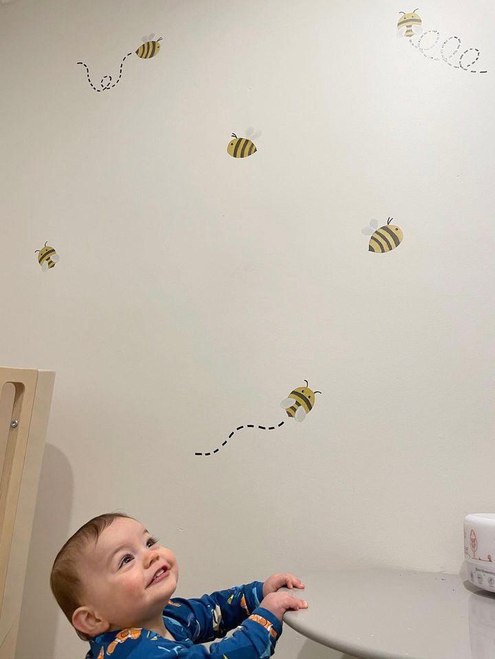 15 Fun Buzzy Bees to Delight Your Little One - Removable Fabric Wall Stickers - lovefrankieart